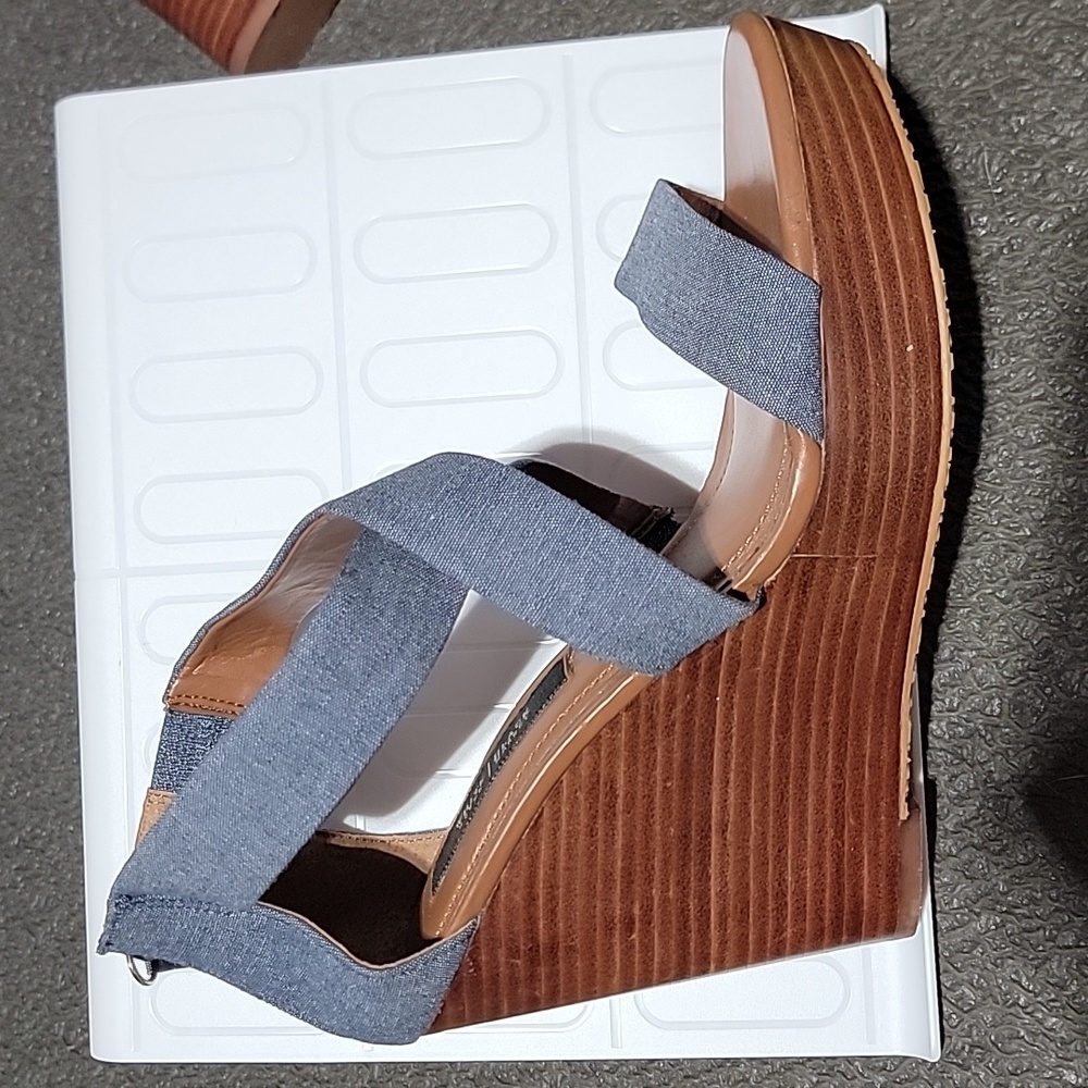 White House|Black Market Wedge Heels